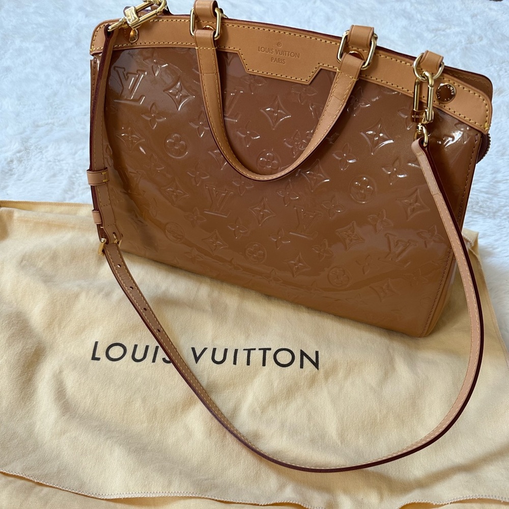 Louis Vuitton Monogram Vernis Brea GM